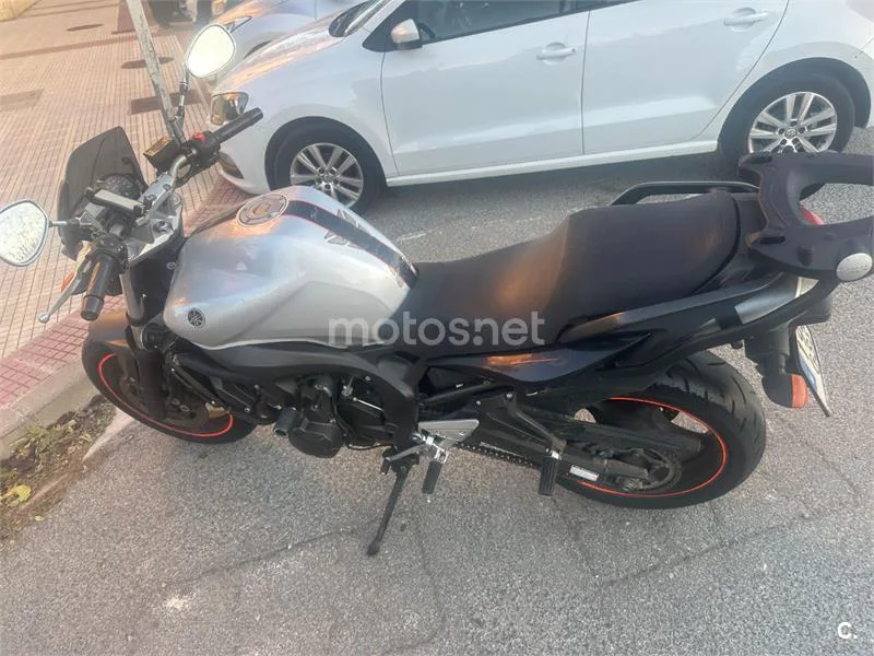 Yamaha FZ6 S2 – Vista 3