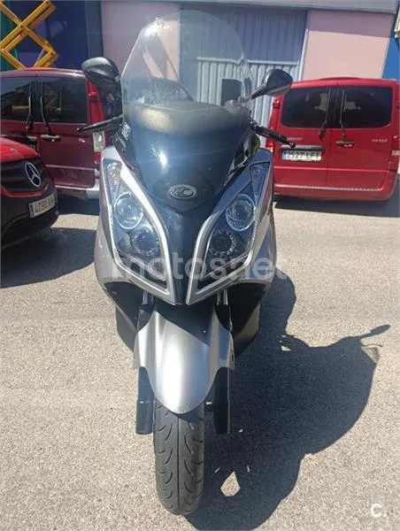 Kymco Super Dink 125 – Vista 3