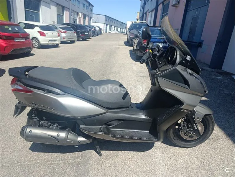 Kymco Super Dink 125 – Vista 4