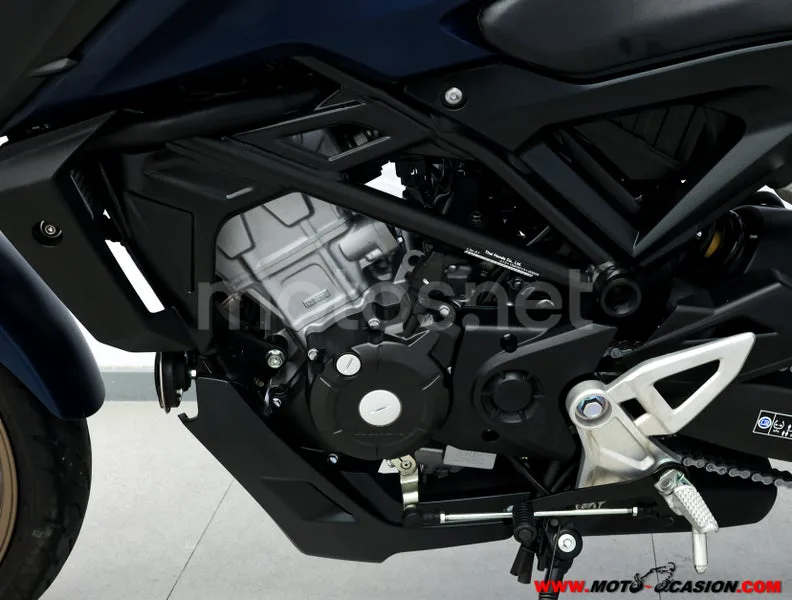 Honda CB 125 R – Vista 10