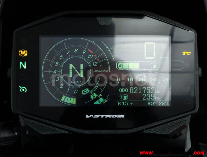 Suzuki V-Strom 1050 – Vista 6