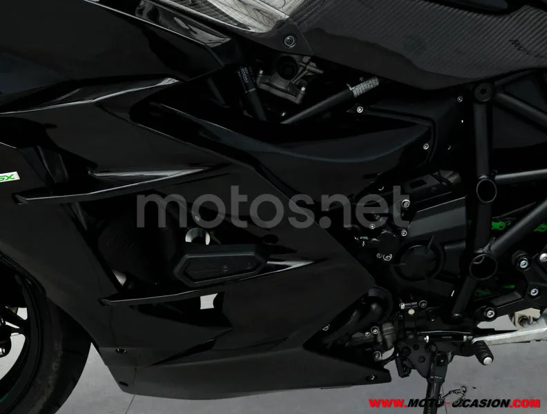Kawasaki Ninja H2 – Vista 10