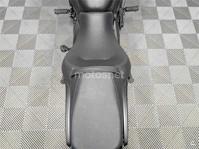 Kawasaki Vulcan S – Vista 9