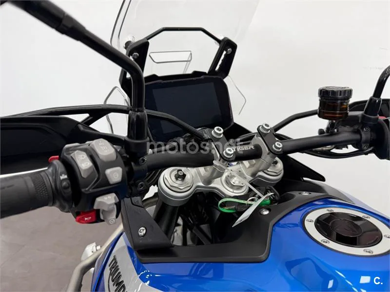 Triumph Tiger 900 – Vista 18