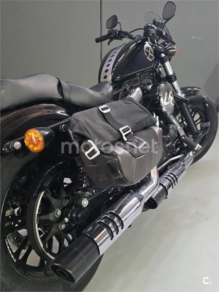 Harley-Davidson Sportster Forty-Eight – Vista 14
