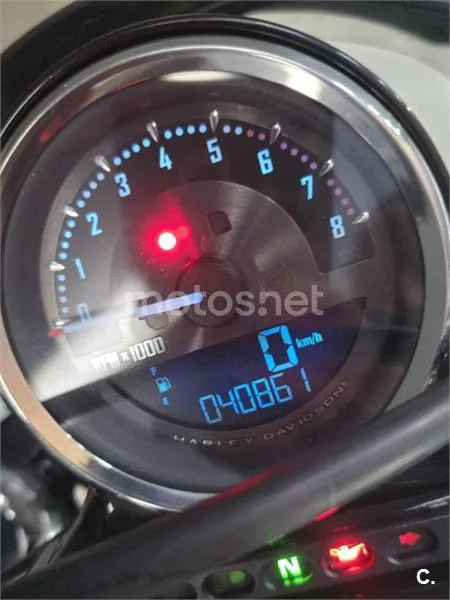 Harley-Davidson Sportster Forty-Eight – Vista 10
