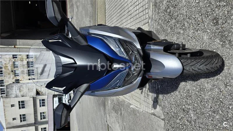 Honda Forza 125 – Vista 4