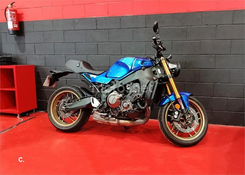 Yamaha XSR 900 – Vista 7