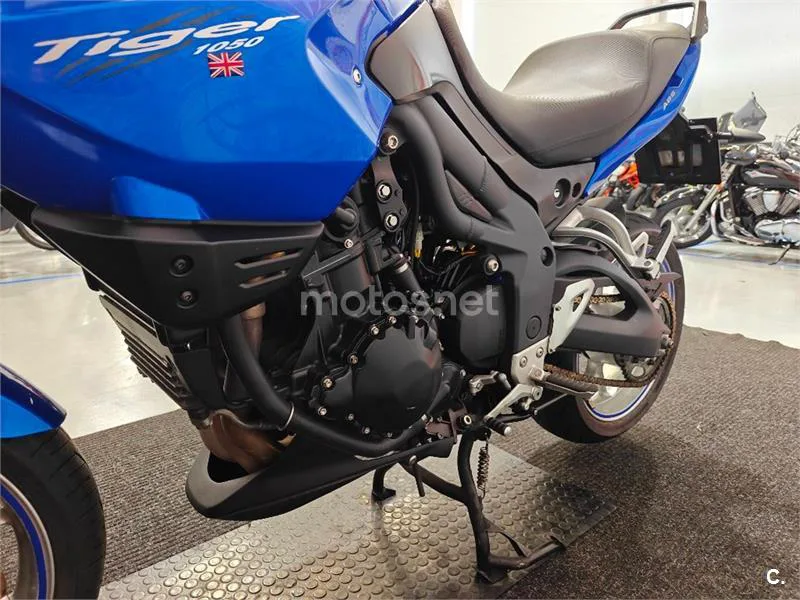 Triumph Tiger 1050 – Vista 14