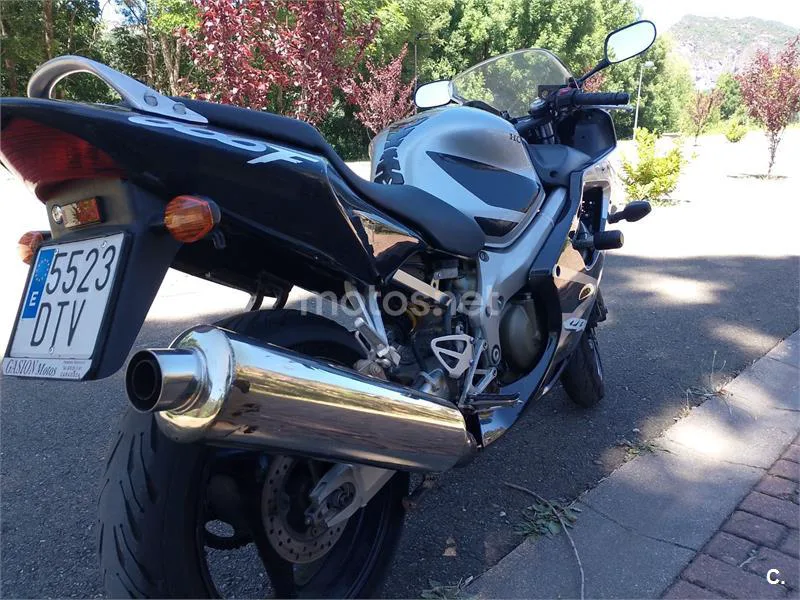 Honda CBR 600 F – Vista 4
