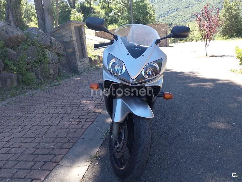 Honda CBR 600 F – Vista 5