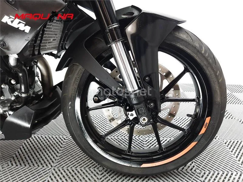 KTM 390 – Vista 11
