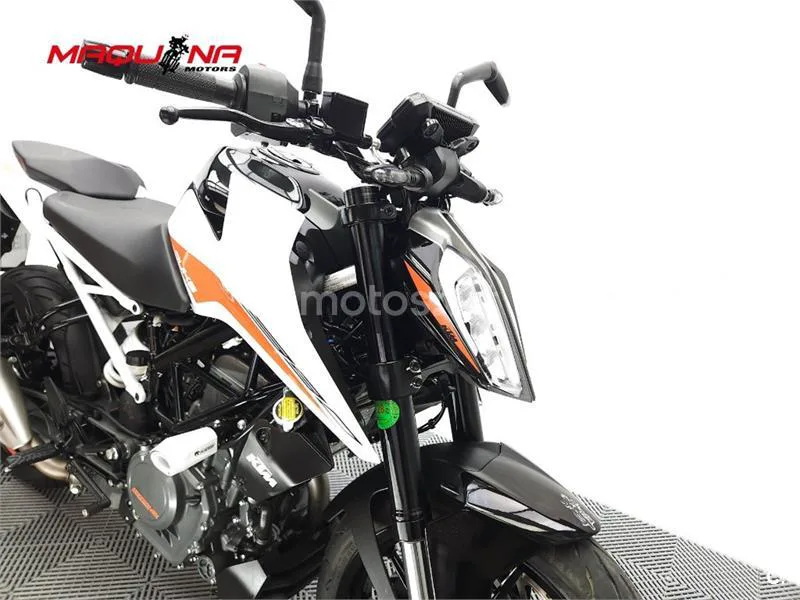 KTM 390 – Vista 3