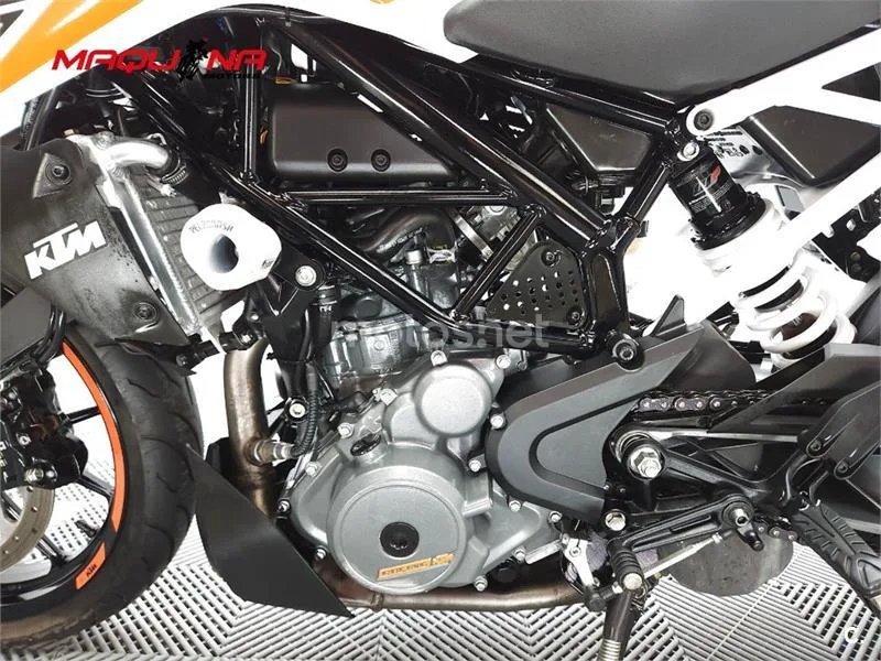 KTM 390 – Vista 21