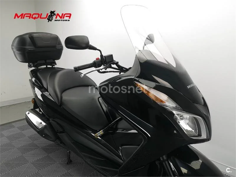 Honda Forza 300 – Vista 3