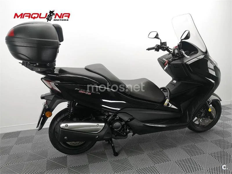 Honda Forza 300 – Vista 4