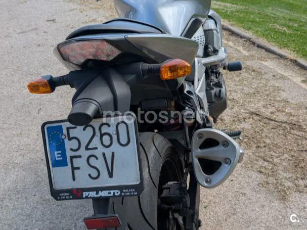 Kawasaki Z750 – Vista 6