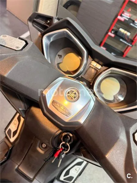 Yamaha XMAX 125 – Vista 8