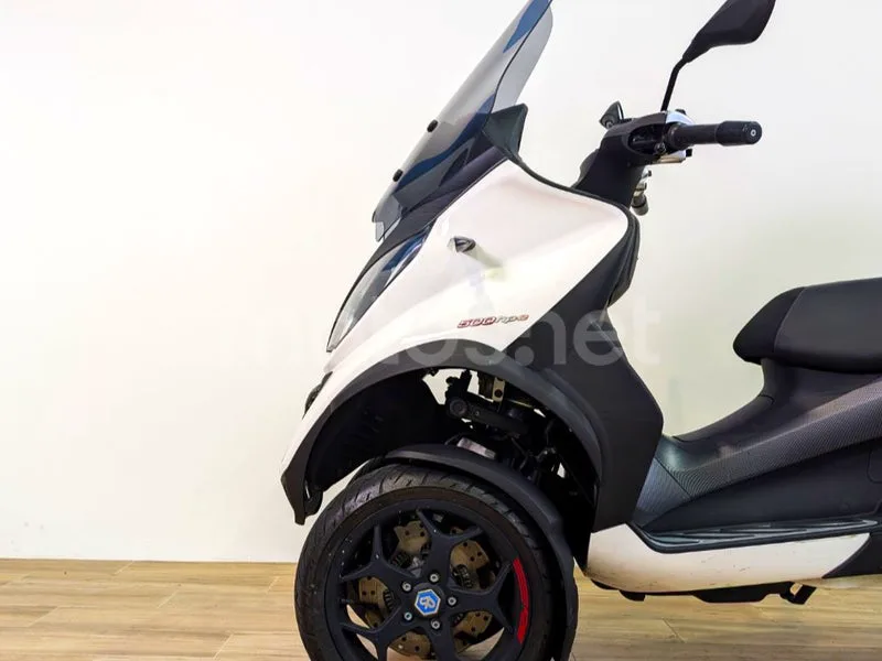 Piaggio MP3 – Vista 8