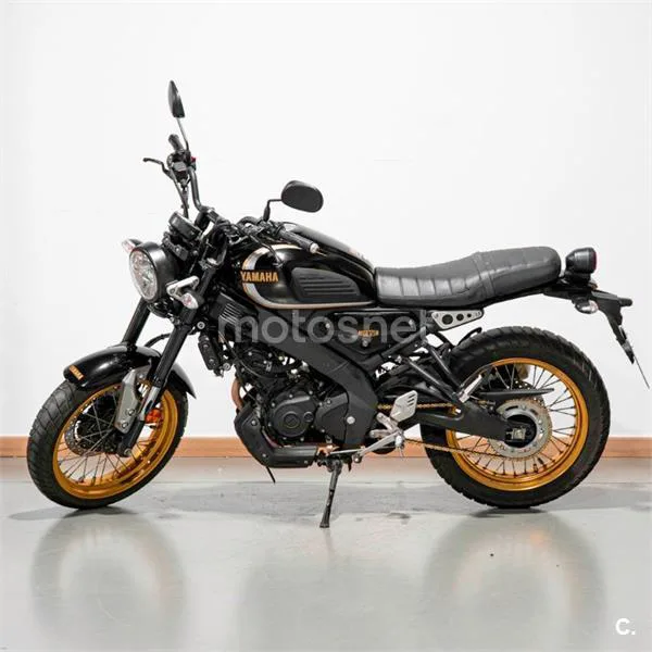 Yamaha XSR 125 – Vista 4