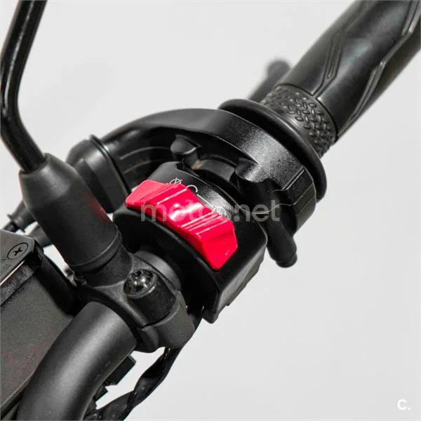 Yamaha XSR 125 – Vista 7
