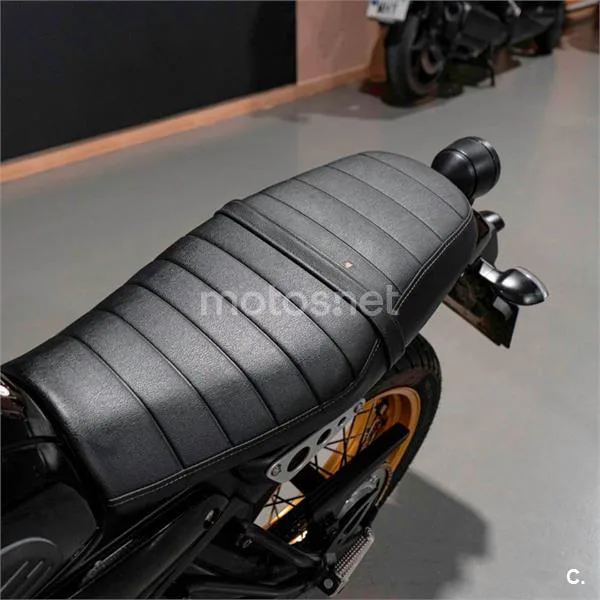 Yamaha XSR 125 – Vista 9