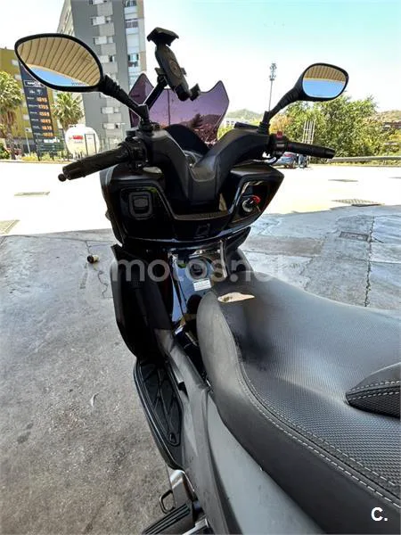 Kymco K-XCT 300i – Vista 4