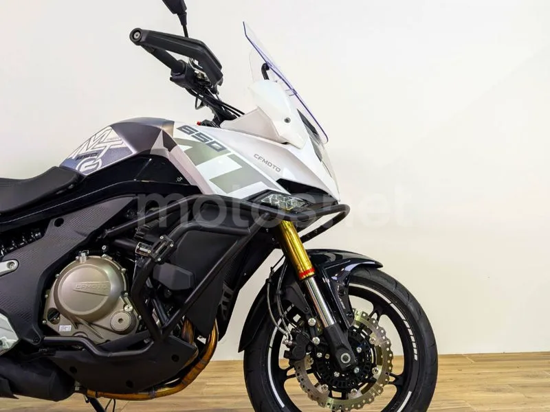 CFMOTO 650MT – Vista 4