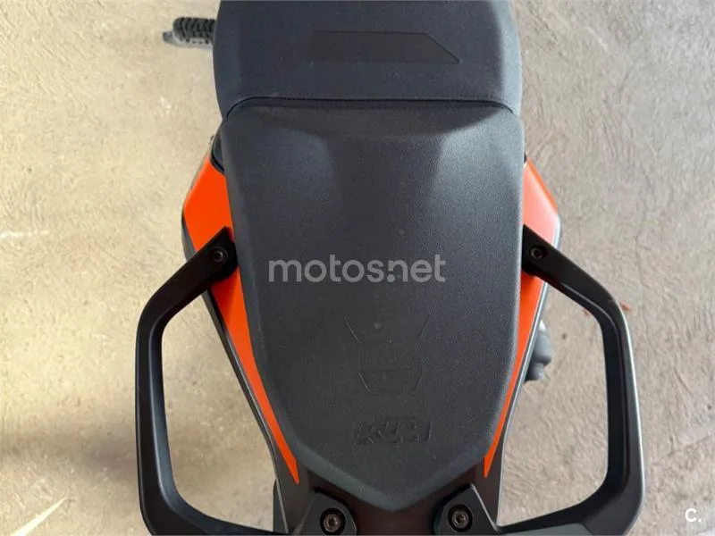 KTM 390 – Vista 17