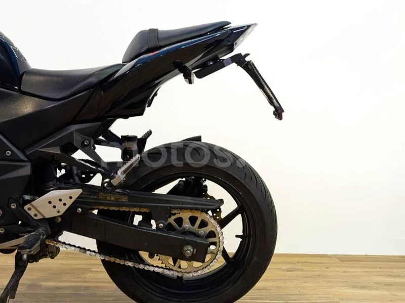Kawasaki Z750 – Vista 9