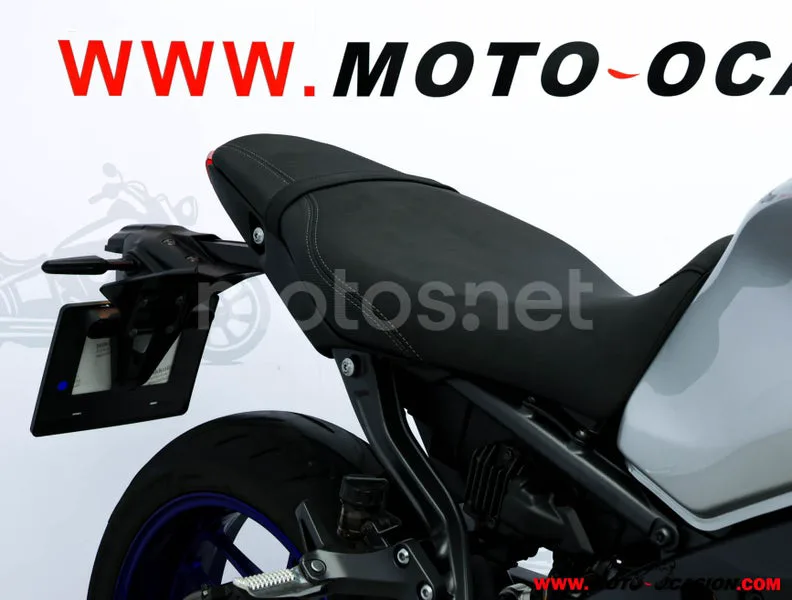Yamaha MT-09 – Vista 11