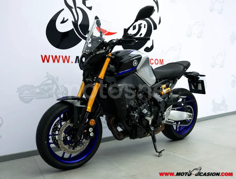 Yamaha MT-09 – Vista 8