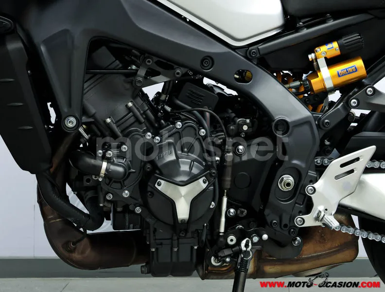 Yamaha MT-09 – Vista 10