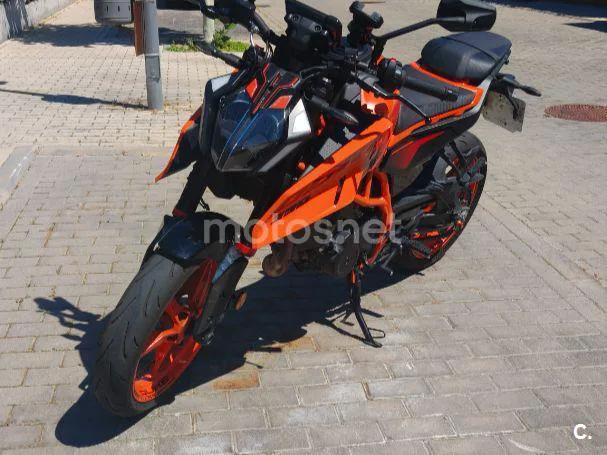 KTM 390 – Vista 12