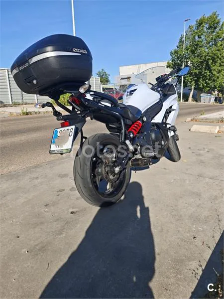 Kawasaki ER-6F – Vista 3