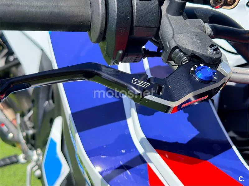 BMW M 1000 XR – Vista 24
