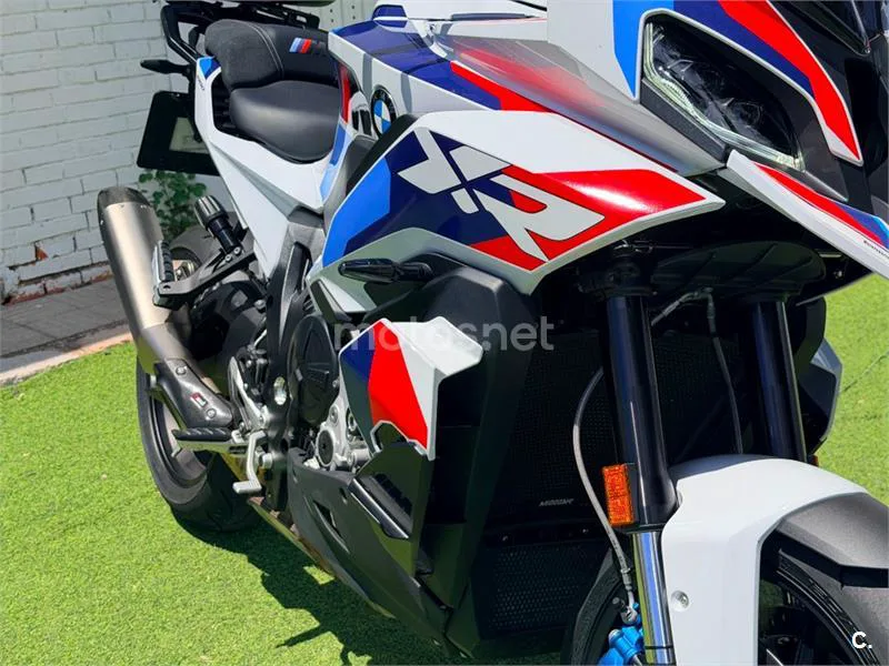 BMW M 1000 XR – Vista 7