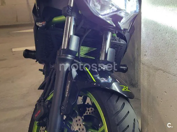 Kawasaki Z650 – Vista 7