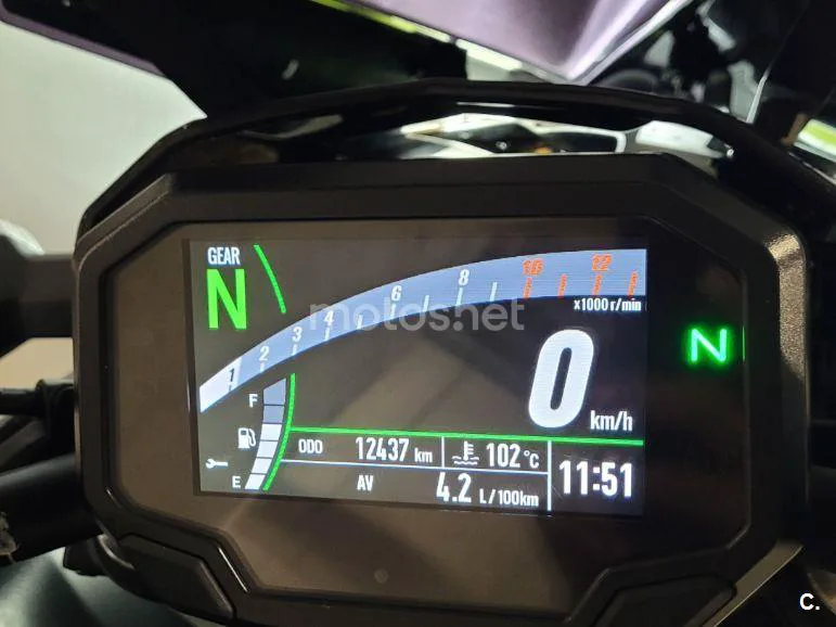 Kawasaki Z650 – Vista 8