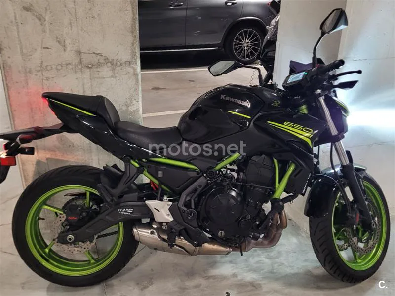 Kawasaki Z650 – Vista 10