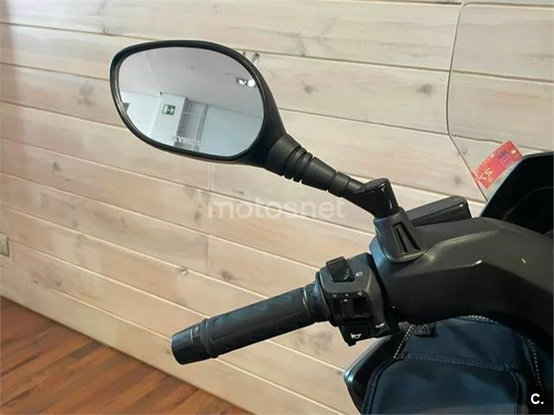 Kymco Grand Dink 125 – Vista 11