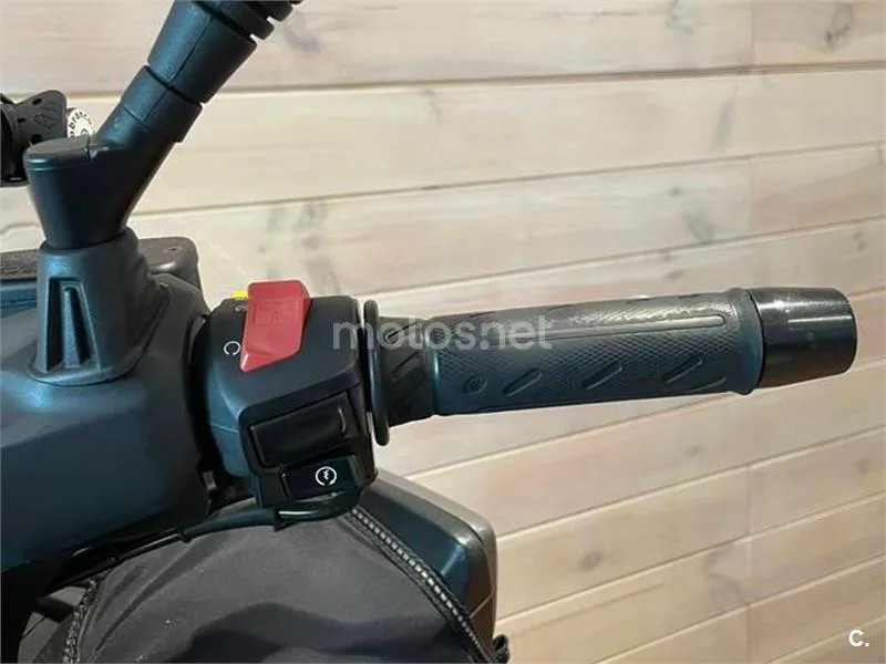 Kymco Grand Dink 125 – Vista 14