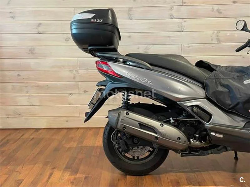 Kymco Grand Dink 125 – Vista 7