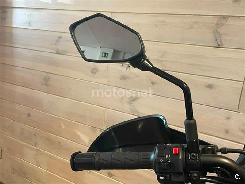 Kawasaki Versys – Vista 11
