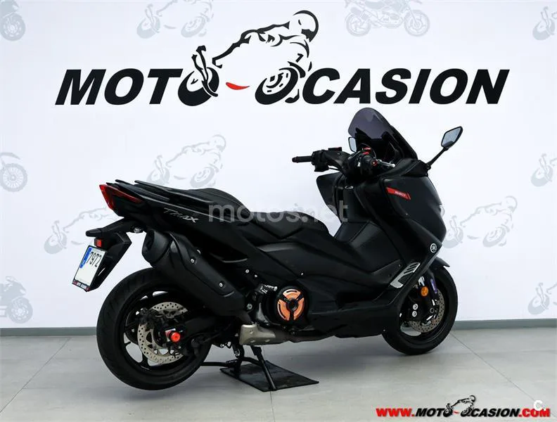 Yamaha TMAX 560 – Vista 3