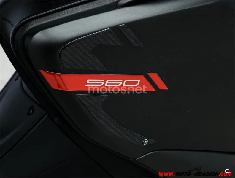 Yamaha TMAX 560 – Vista 9