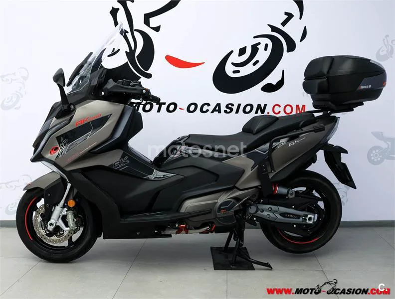 Kymco AK 550 – Vista 7