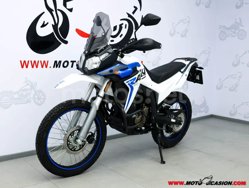 Voge 300 Rally – Vista 8