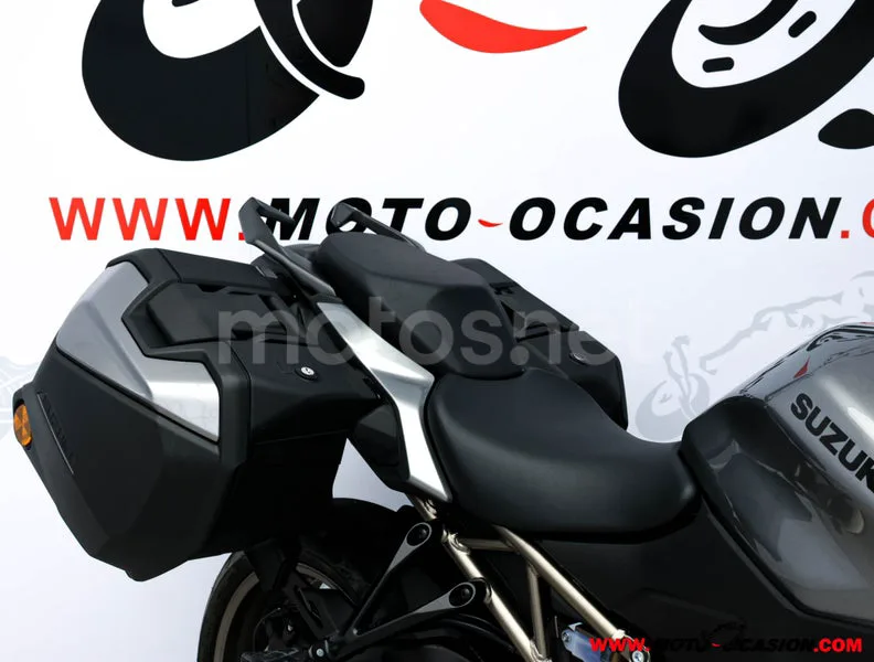 Suzuki GSX-S – Vista 11