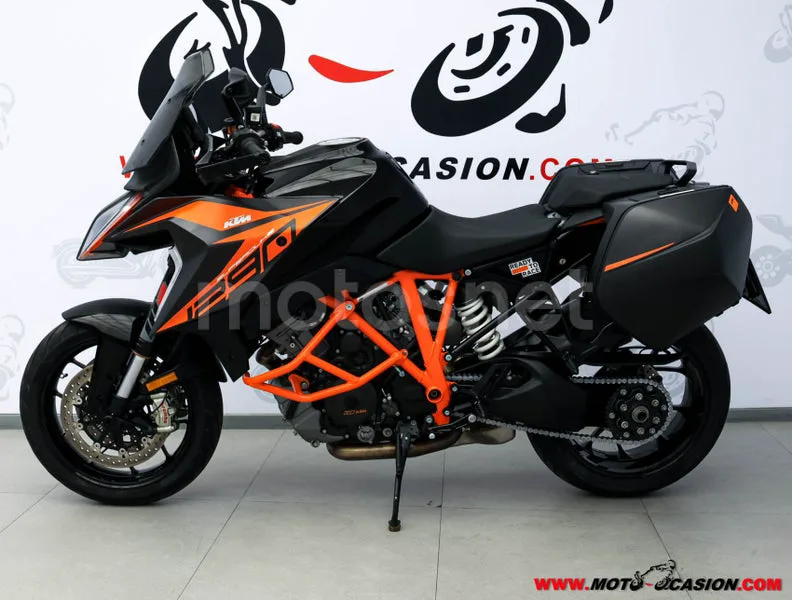 KTM 1290 Super Duke GT – Vista 7